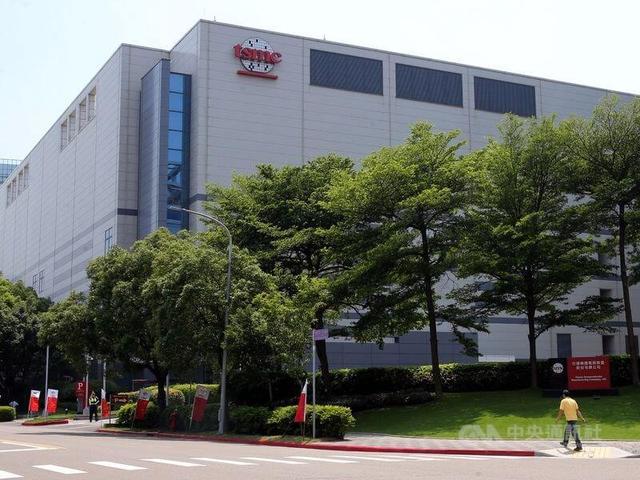 市場調研機構集邦科技估計,第1季全球前10大晶圓代工廠營收達319